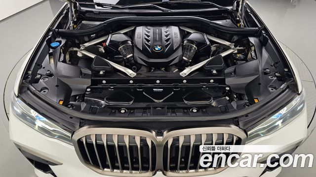 BMW X7 2022 — photo 6