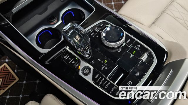 BMW X7 2022 — photo 12