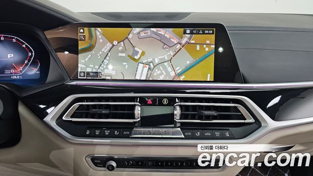 BMW X7 2022 — photo 20