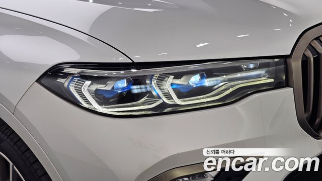 BMW X7 2022 — photo 8