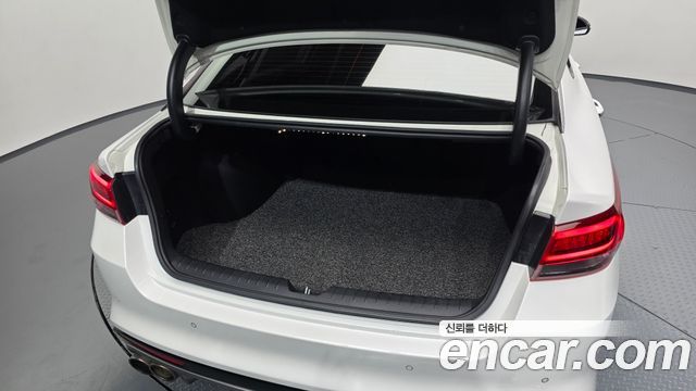 Kia K5 2017 — photo 32