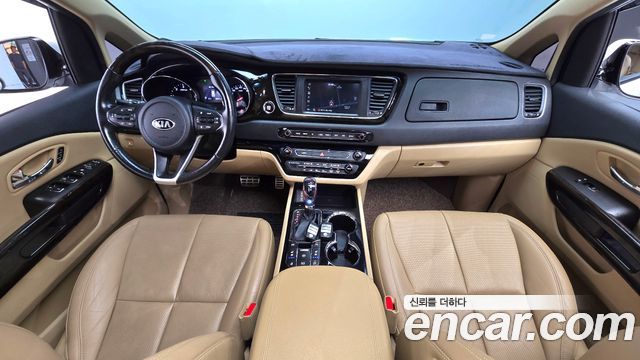 Kia Canival 2019 — photo 9