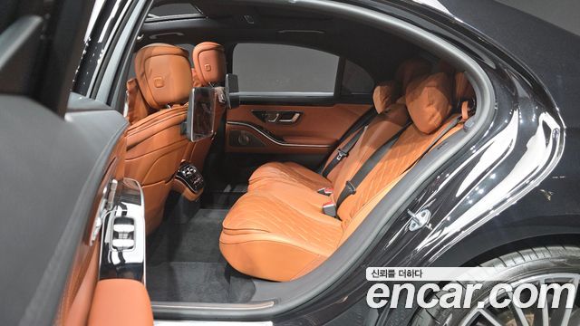 Mercedes-Benz S-Class 2023 — photo 19