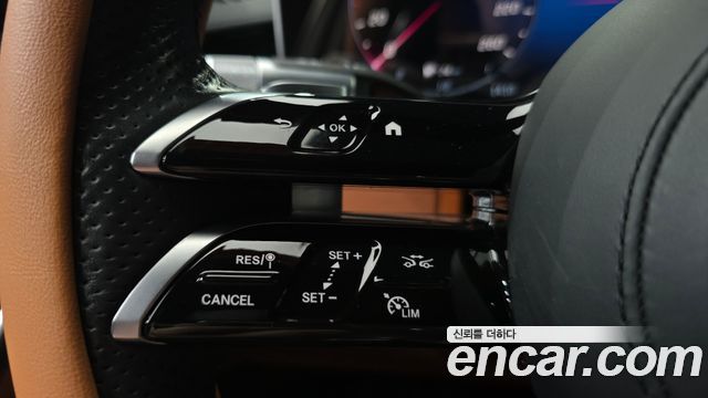 Mercedes-Benz S-Class 2023 — photo 28