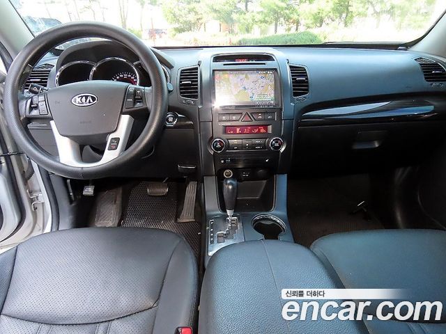 Kia Sorento 2012 — photo 7