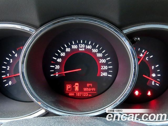 Kia Sorento 2012 — photo 9
