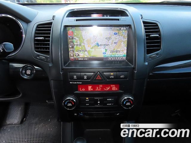 Kia Sorento 2012 — photo 14
