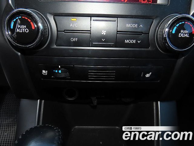 Kia Sorento 2012 — photo 16