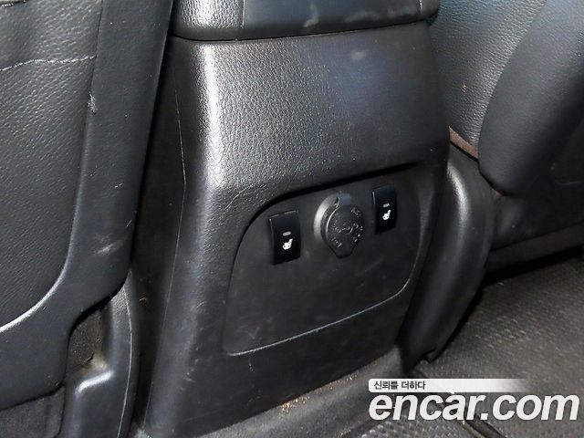 Kia Sorento 2012 — photo 18