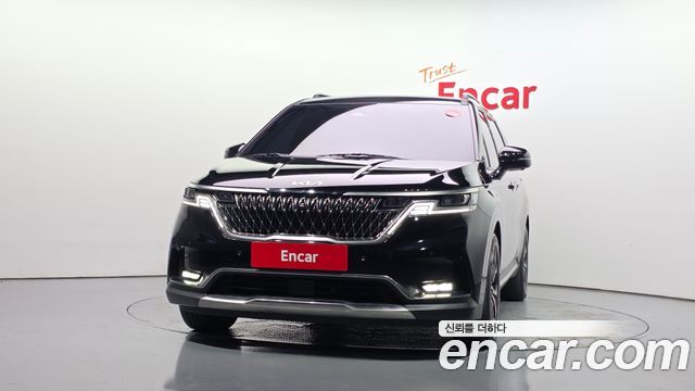 Kia Canival 2023 — photo 3