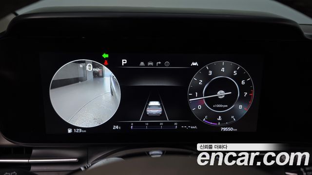 Kia Canival 2023 — photo 11