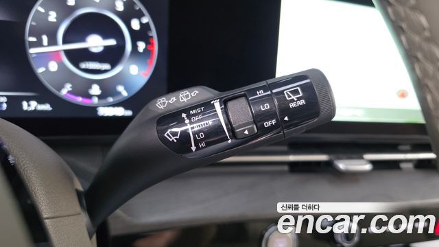 Kia Canival 2023 — photo 29