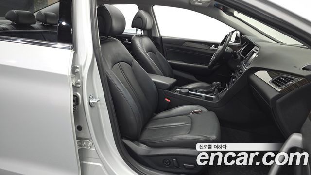 Hyundai Sonata 2016 — photo 17