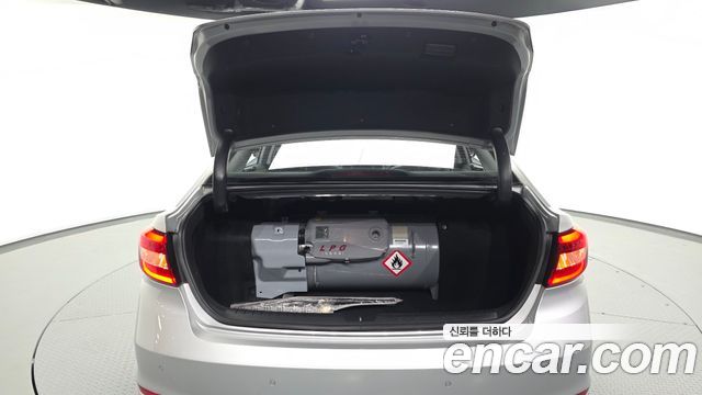 Hyundai Sonata 2016 — photo 26