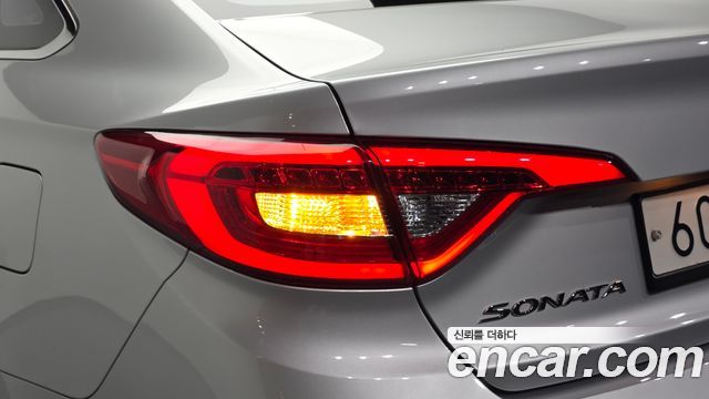 Hyundai Sonata 2016 — photo 9
