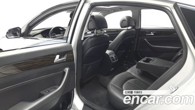 Hyundai Sonata 2016 — photo 16