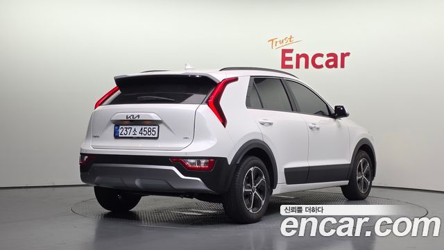 Kia Niro 2025 — photo 2
