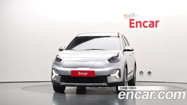 Kia Niro 2023 — photo 3
