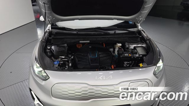 Kia Niro 2023 — photo 6