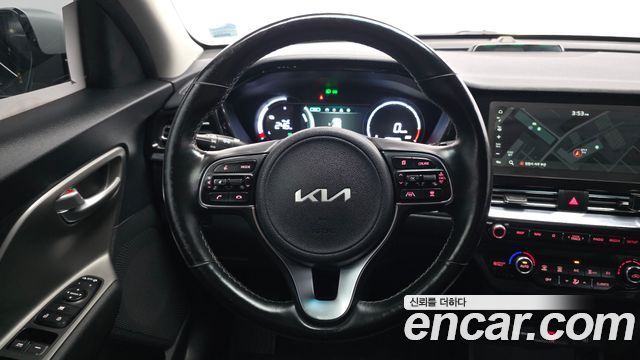 Kia Niro 2023 — photo 19