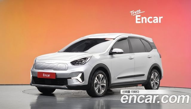 Kia Niro 2023 — photo 1