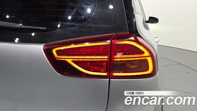 Kia Niro 2023 — photo 9
