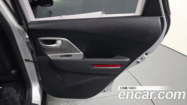 Kia Niro 2023 — photo 15