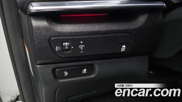 Kia Niro 2023 — photo 27