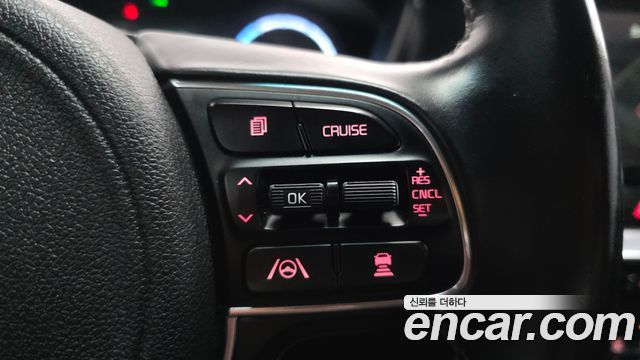 Kia Niro 2023 — photo 29