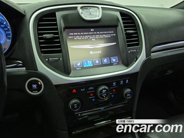 Chrysler 300C 2014 — photo 10