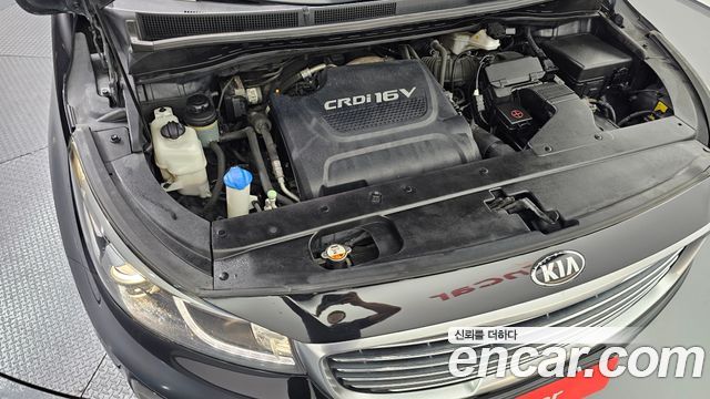 Kia Canival 2015 — photo 6