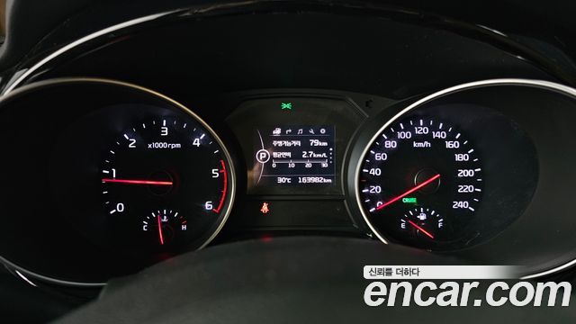 Kia Canival 2015 — photo 8