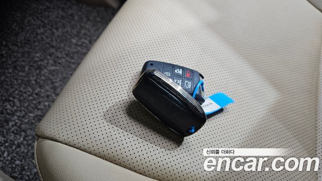 Kia Canival 2015 — photo 16