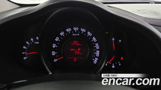 Kia Sportage 2013 — photo 11