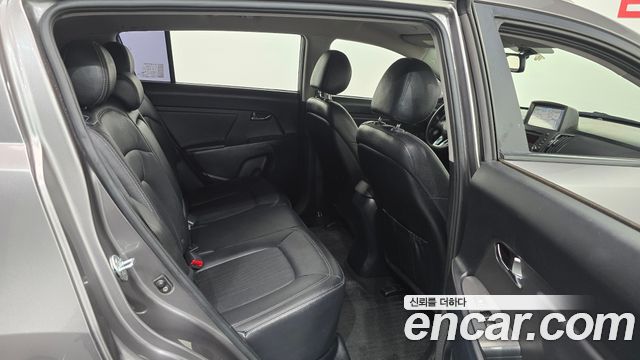 Kia Sportage 2013 — photo 17