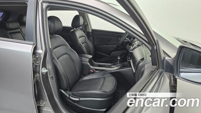 Kia Sportage 2013 — photo 16