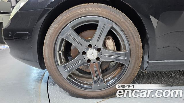 Mercedes-Benz CLS-Class 2006 — photo 5
