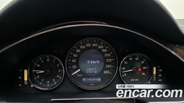 Mercedes-Benz CLS-Class 2006 — photo 8