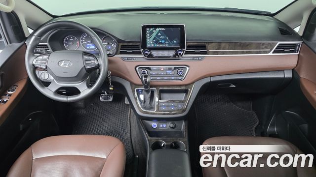 Hyundai Starex 2019 — photo 7