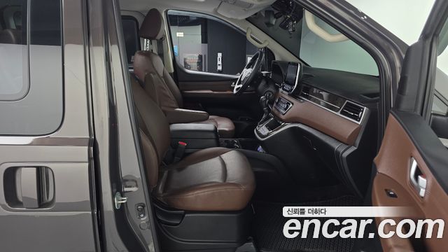 Hyundai Starex 2019 — photo 11