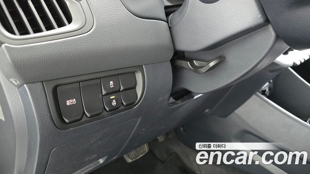 Kia pride 2014 — photo 18