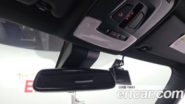 BMW 3-Series 2018 — photo 24