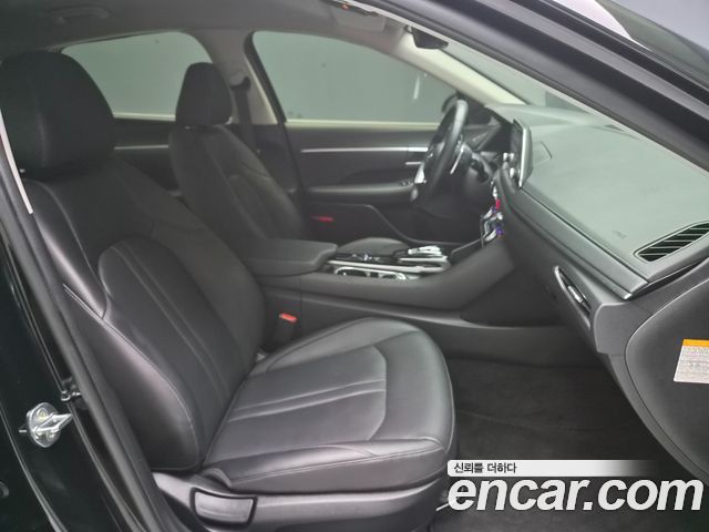Hyundai Sonata 2022 — photo 9