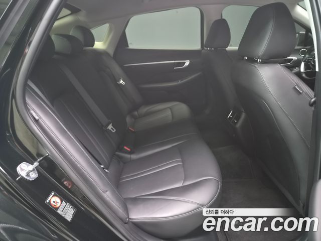 Hyundai Sonata 2022 — photo 10