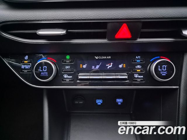 Hyundai Sonata 2022 — photo 16