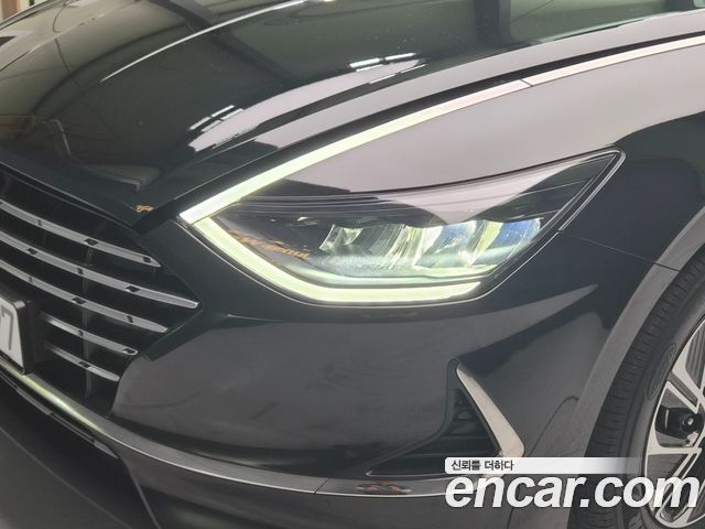 Hyundai Sonata 2022 — photo 18