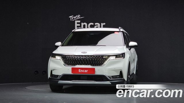 Kia Canival 2021 — photo 3