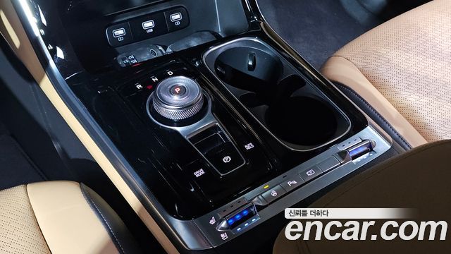 Kia Canival 2021 — photo 12