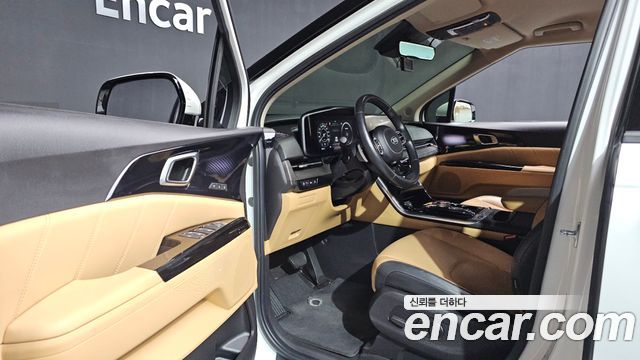 Kia Canival 2021 — photo 13