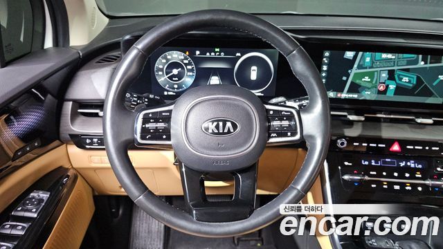 Kia Canival 2021 — photo 19